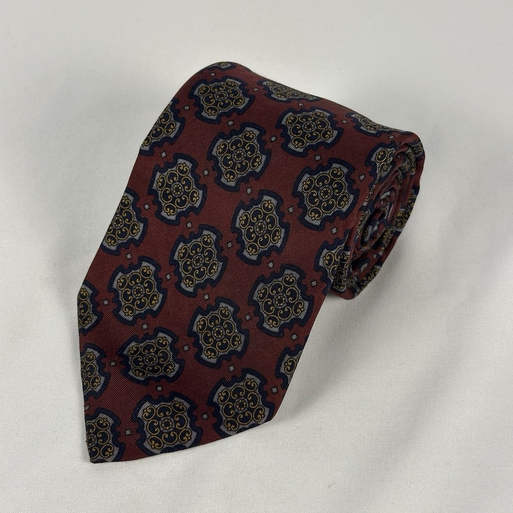 Ferrell Reed for Maison Blanche Silk Tie Burgandy Navy Gold Medallion 3.5"